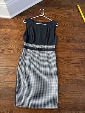 White House Black Market Black & White Houndstooth Midi Sheath Dress
